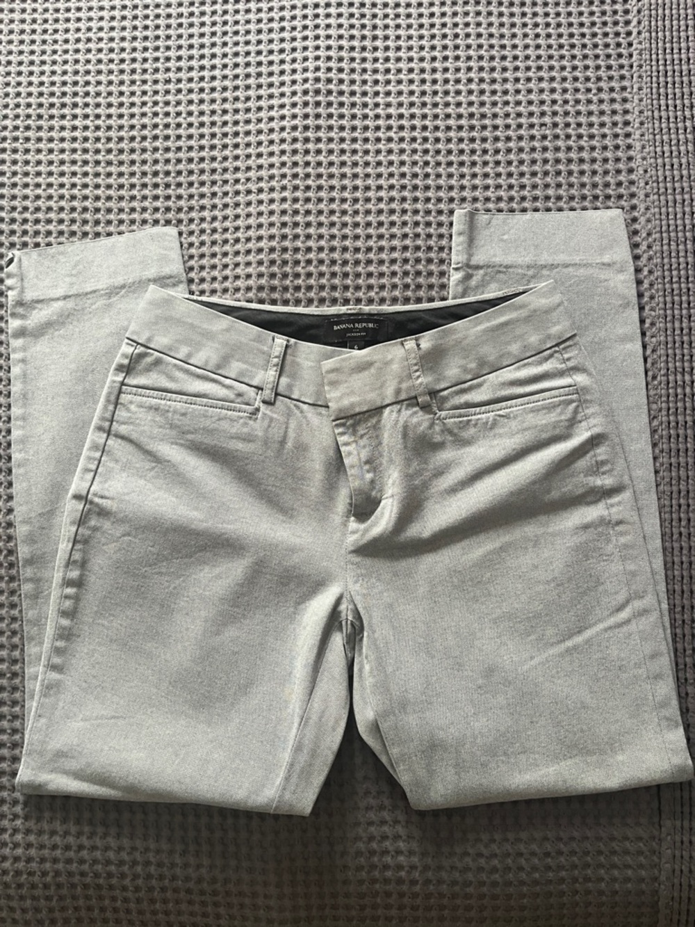Banana Republic Women's Light Gray Straight-Leg Jeans